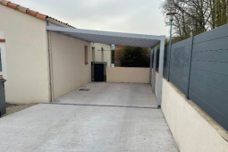 Carport en aluminium RAL 9006 gris clair